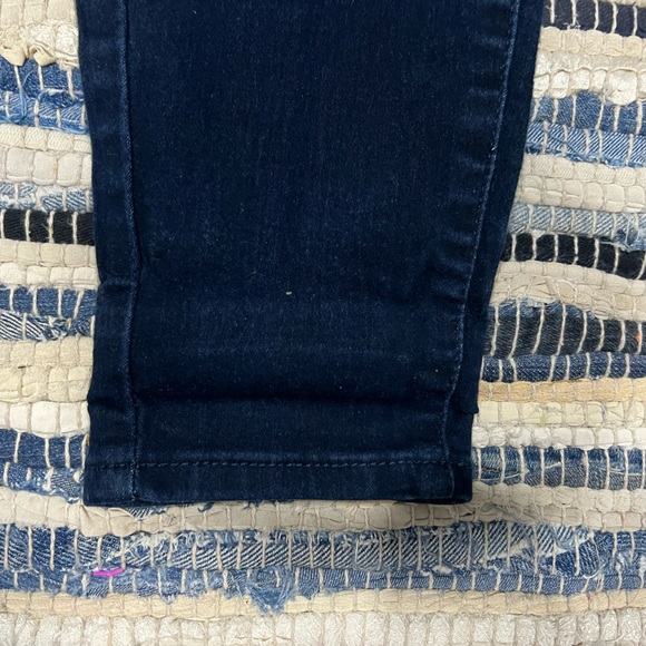Women’s Levi’s pull on skinny jeans size 27x30 - Picture 3 of 9